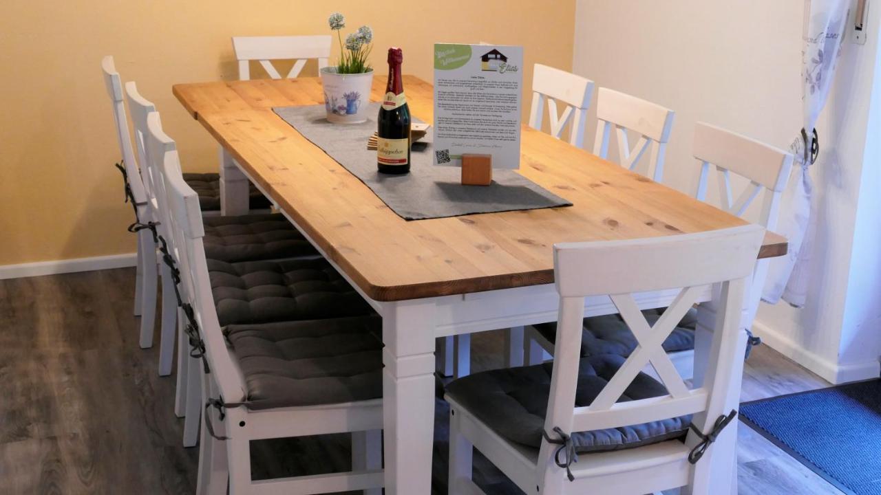Helles Ferienhaus Im Landhausstil Fuer Bis Zu 10 Personen Frielendorf Luaran gambar