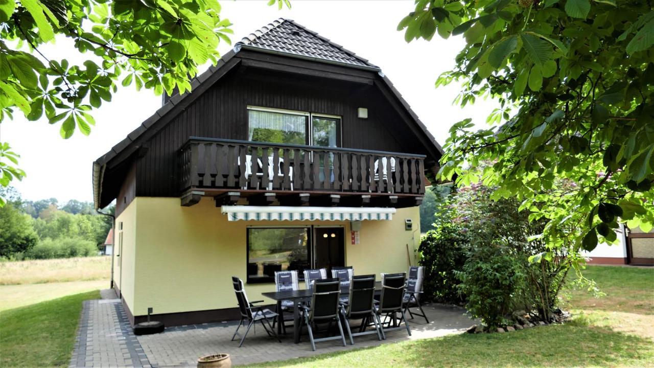 Helles Ferienhaus Im Landhausstil Fuer Bis Zu 10 Personen Frielendorf Luaran gambar