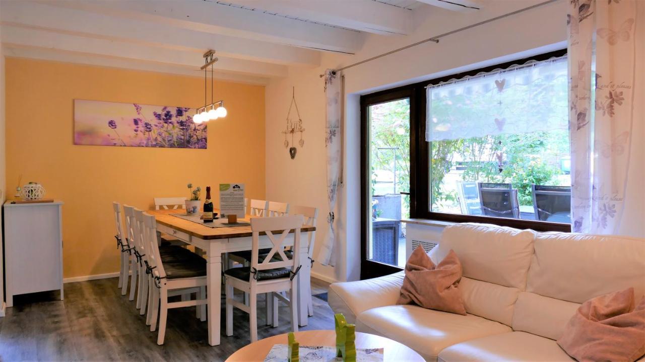 Helles Ferienhaus Im Landhausstil Fuer Bis Zu 10 Personen Frielendorf Luaran gambar