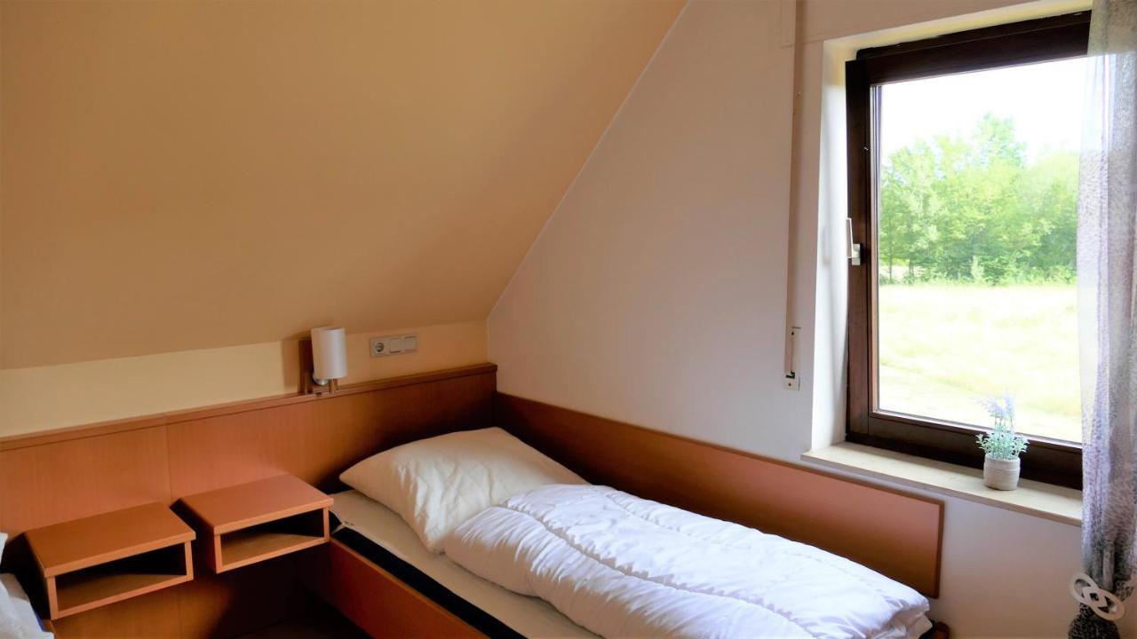 Helles Ferienhaus Im Landhausstil Fuer Bis Zu 10 Personen Frielendorf Luaran gambar