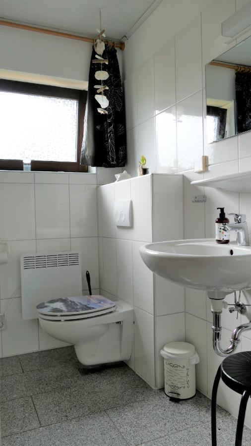 Helles Ferienhaus Im Landhausstil Fuer Bis Zu 10 Personen Frielendorf Luaran gambar
